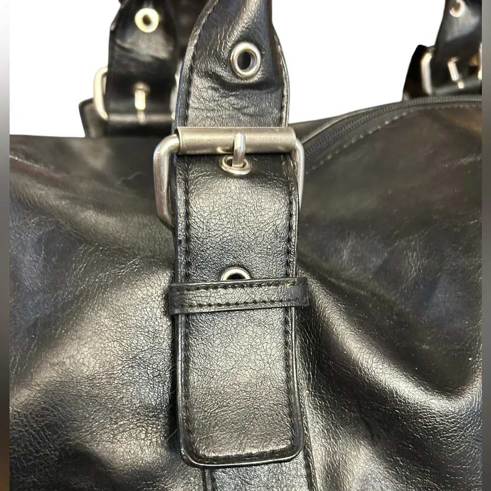 Faux Leather Weekender Travel Black Duffle Bag Excellent Clean Condition - Picture 9 of 16